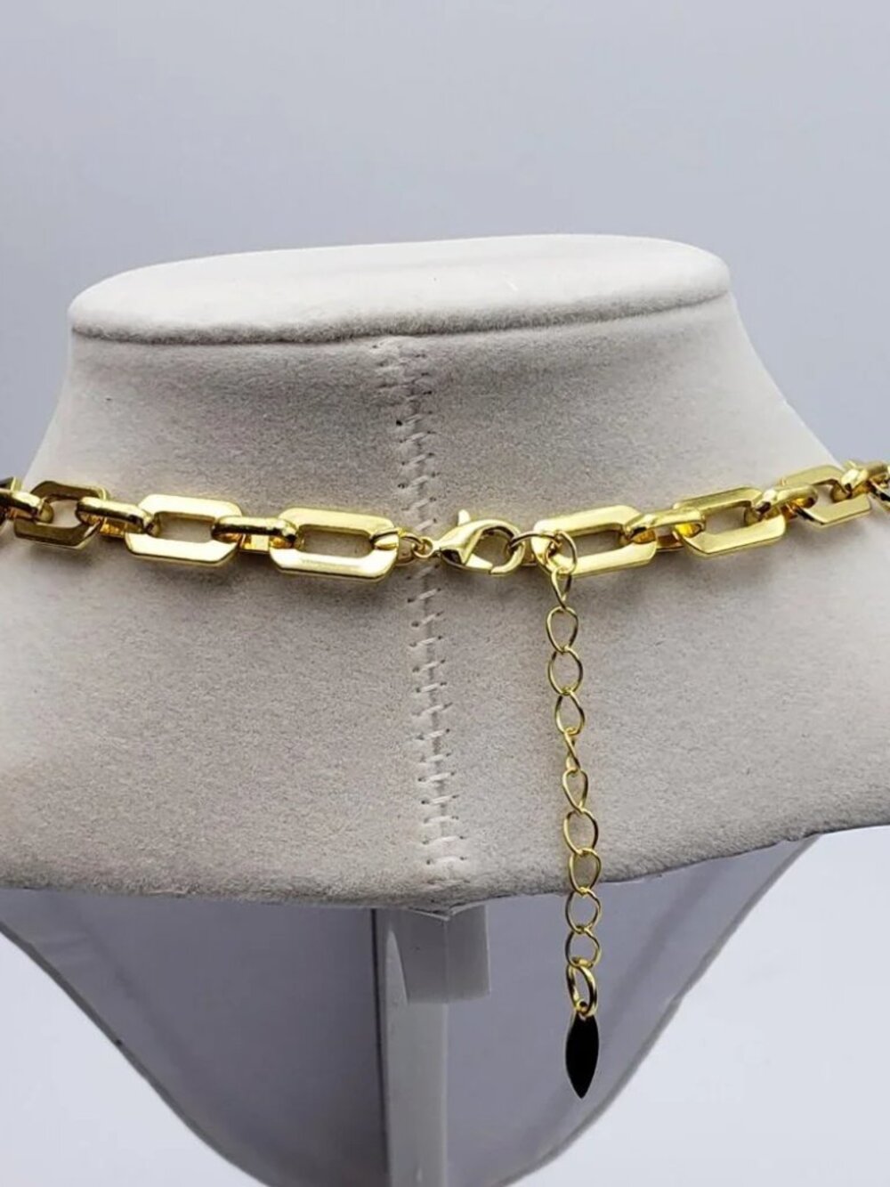 Authentic Louis Vuitton Gold Padlock w/Unbranded Stainless Steel Chain Necklace - Picture 4 of 9